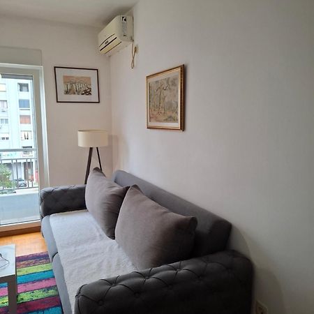 Dina'S Place Подгорица Екстериор снимка